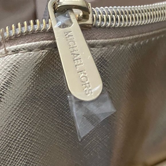 Michael Kors - Weekender Bag - Gold - Picture 3 of 3
